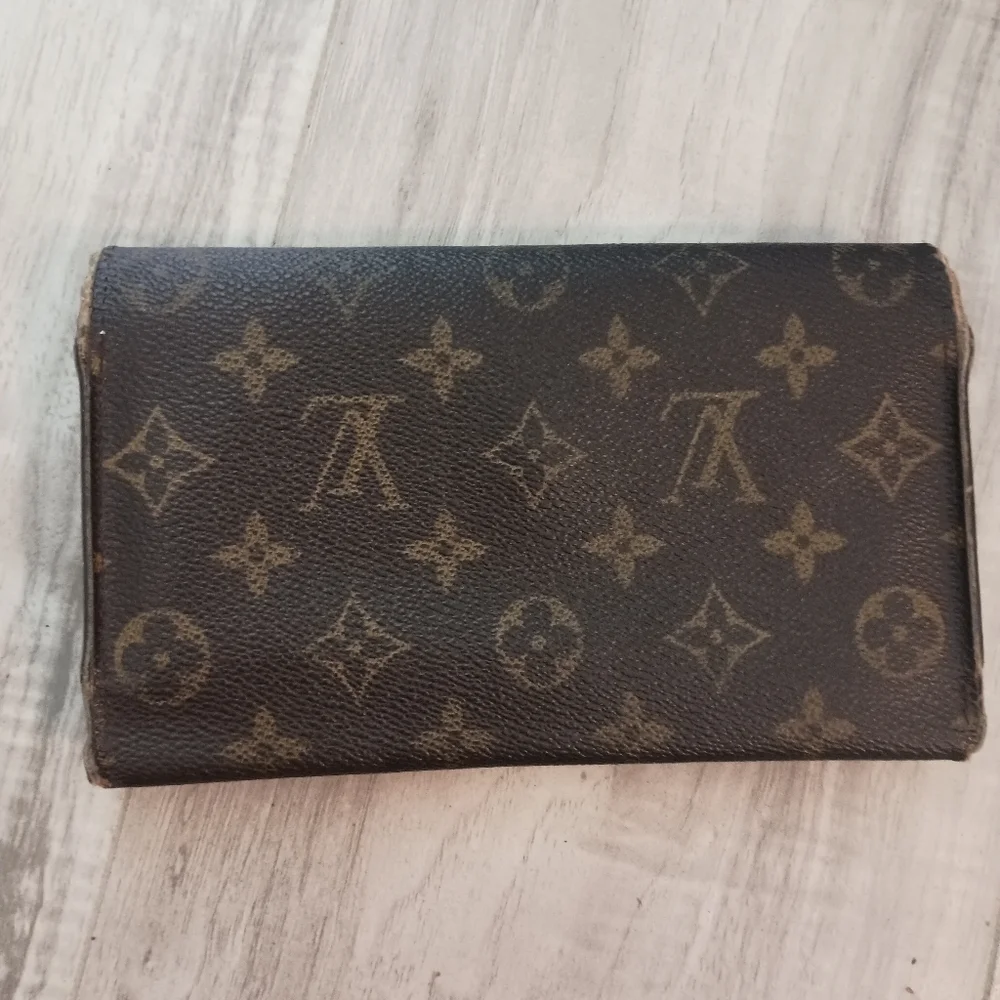 Louis Vuitton Monogram Porte Tresor International Trifold Long Wallet - Picture 4 of 12